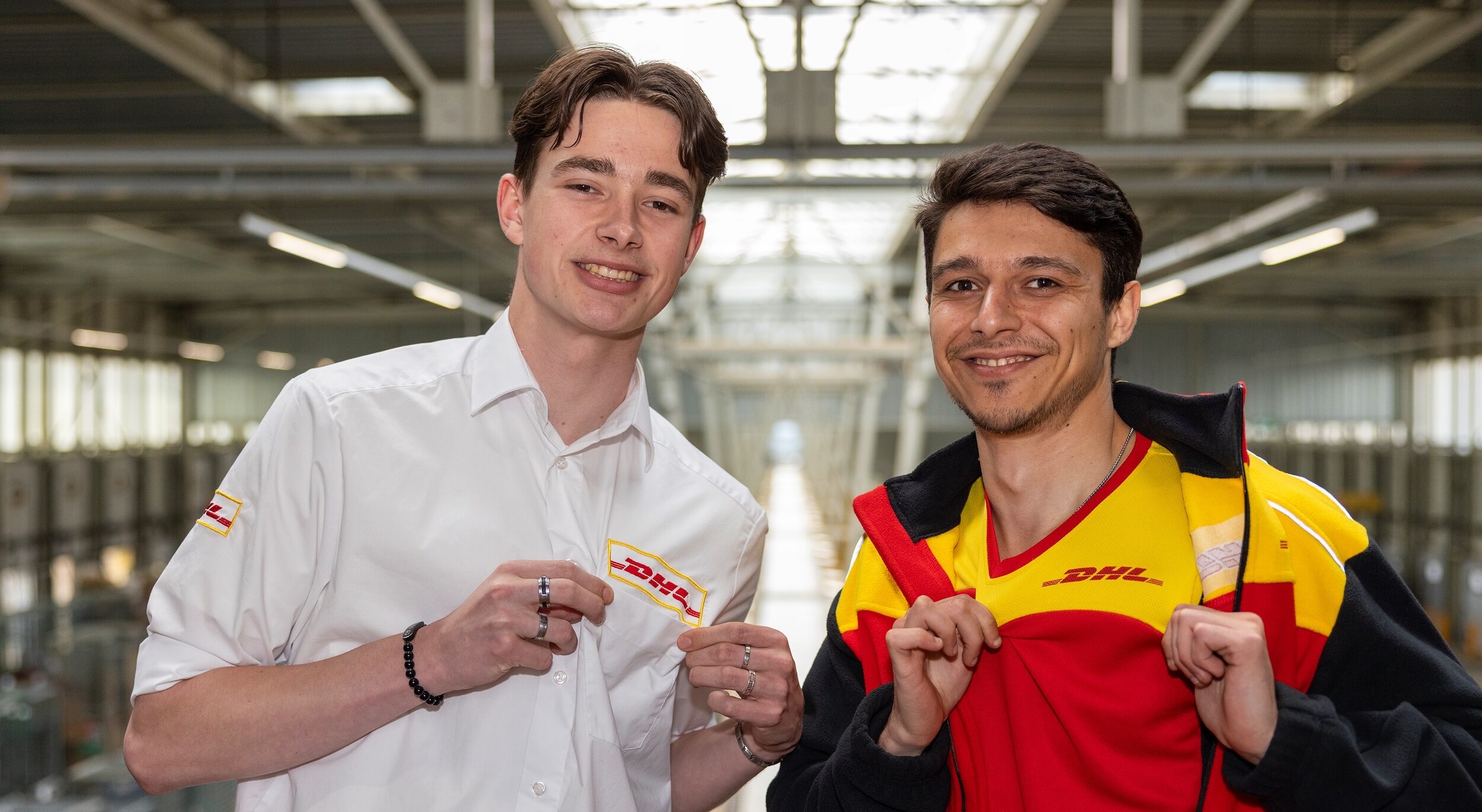 news_Van een bedrijfsbezoek naar collega: jongeren integreren in het DHL-team